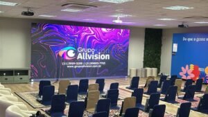 Aluguel de Totem Touch Screen e Painéis de LED para Eventos Recife-Casa Forte 2026