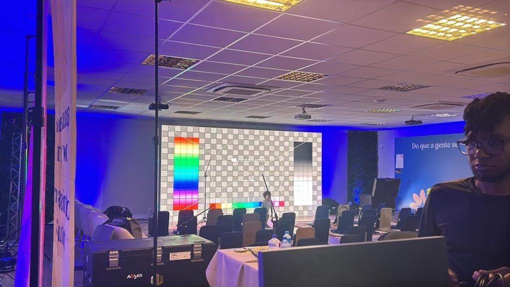 Aluguel de Telão de LED, Painel LED Touch, Monitores, TVs e Hologramas 3D Boa Viagem Recife 2026