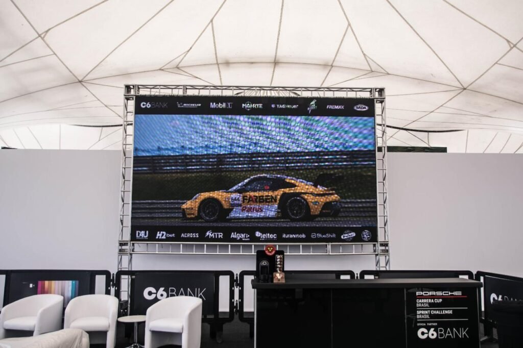 Aluguel de Painel de LED, Painel Indoor e Outdoor, Touch Screen, Holograma 3D e Vidwal