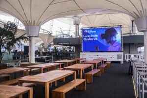 aluguel de painel de led e totem interativo touch screen para eventos corporativos feiras exposições e shows