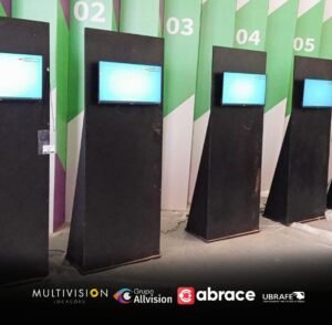 Locação de painel de LED indoor, outdoor, projetor e TVs de 43 até 98 polegadas para eventos da Copa do Mundo 2026 em todos os estados do Brasil