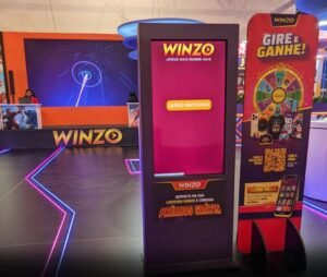 aluguel de totem interativo painel de led para feiras eventos congressos shows