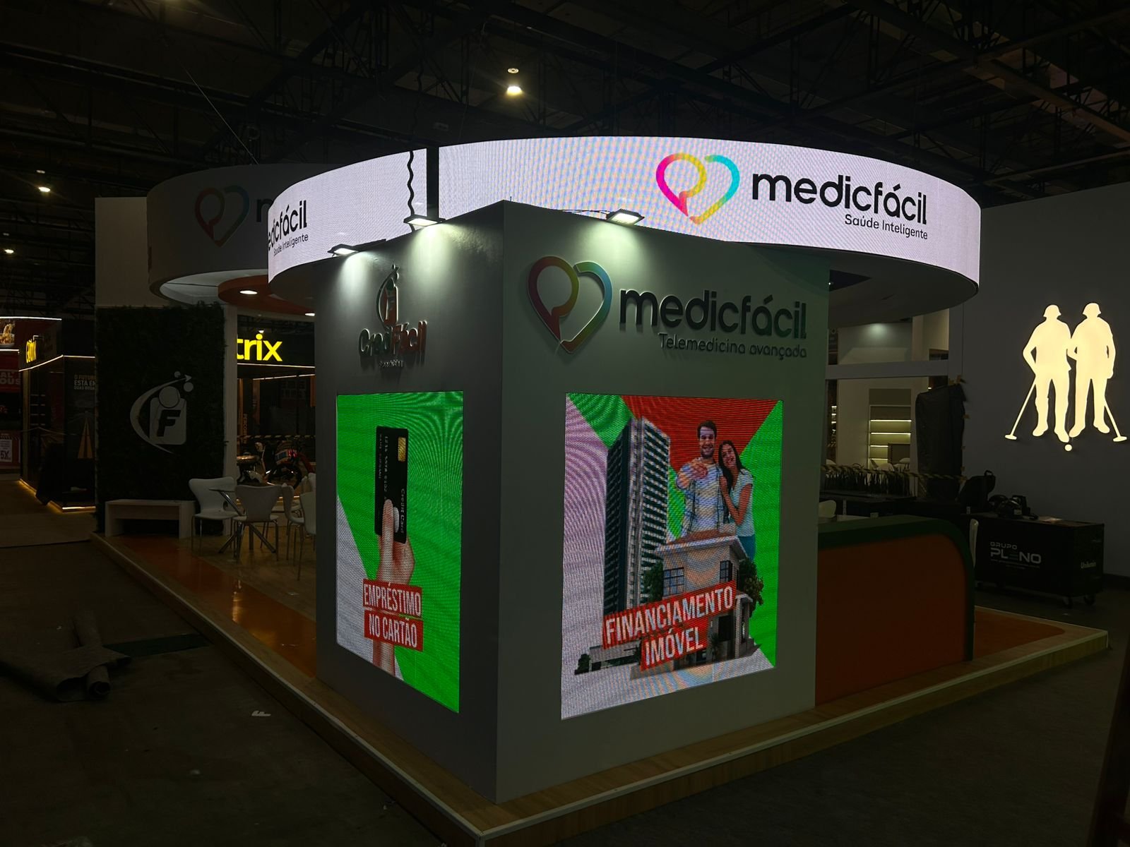 Aluguel de Painéis de LED Touchscreen, Curvos e Borda Infinita em Recife