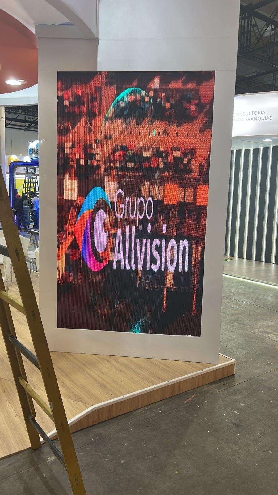 Aluguel de Painéis de LED Touchscreen, Curvos e Borda Infinita em Recife